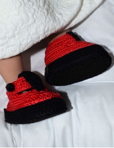 Chaussons bébé crochet personnalisé ROUGE ET NOIR