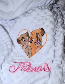 Couverture bébé personnalisée brodée avec prénom ou texte.