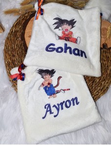 Doudou personnalisé DRAGON BALL Z avec prénom brodé. Fait main, tout doux et unique.