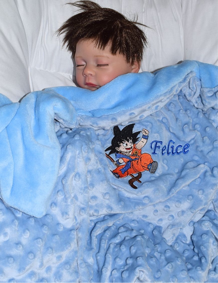 Couverture bébé personnalisée brodée avec prénom ou texte.