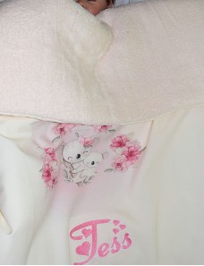 Couverture bébé personnalisée brodée avec prénom ou texte.