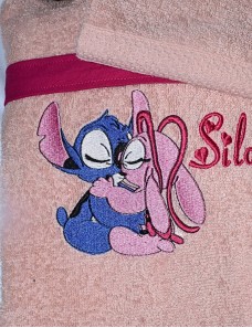 Peignoir bébé et enfant  personnalisé avec capuche et motif de votre choix.