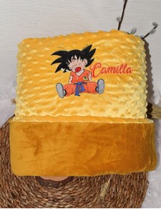 Couverture bébé personnalisée brodée avec prénom ou texte.