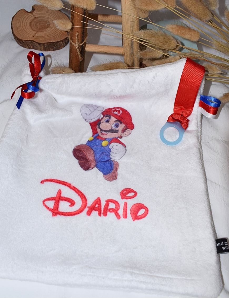 Doudou plat personnalisé MARIO