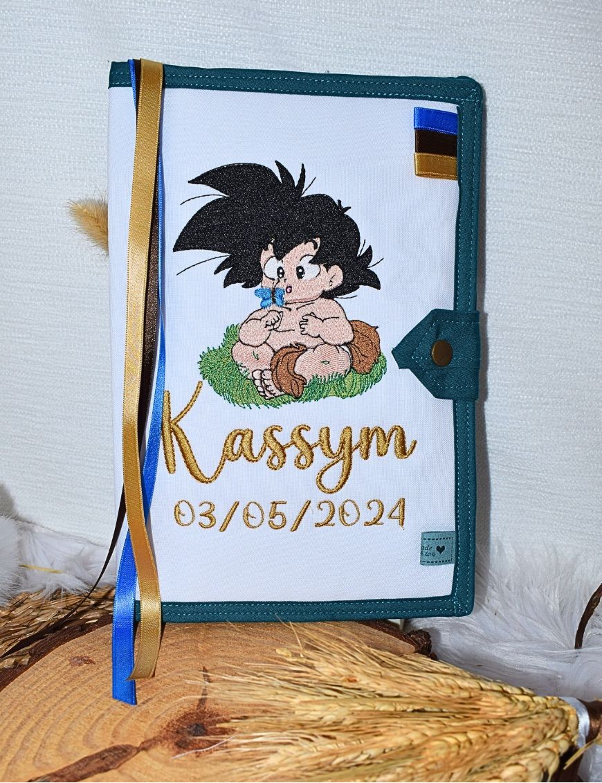 Protège carnet de santé personnalisé DBZ PAPILLON