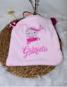 Doudou personnalisé HELLO KITTY avec prénom brodé. Fait main, tout doux et unique.