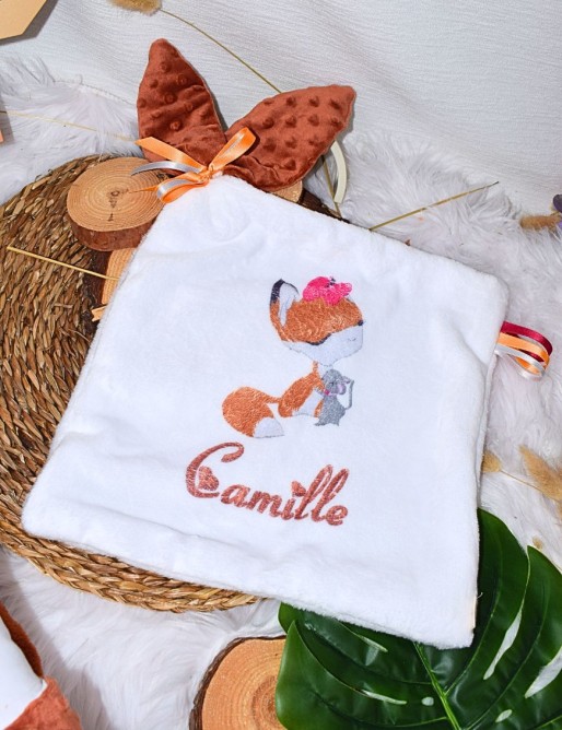 Doudou personnalisé RENARD avec prénom brodé. Fait main, tout doux et unique. Doudou personnalisé RENARD avec prénom brodé. Fait main, tout doux et unique.