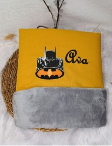 Couverture bébé personnalisée brodée avec prénom ou texte.