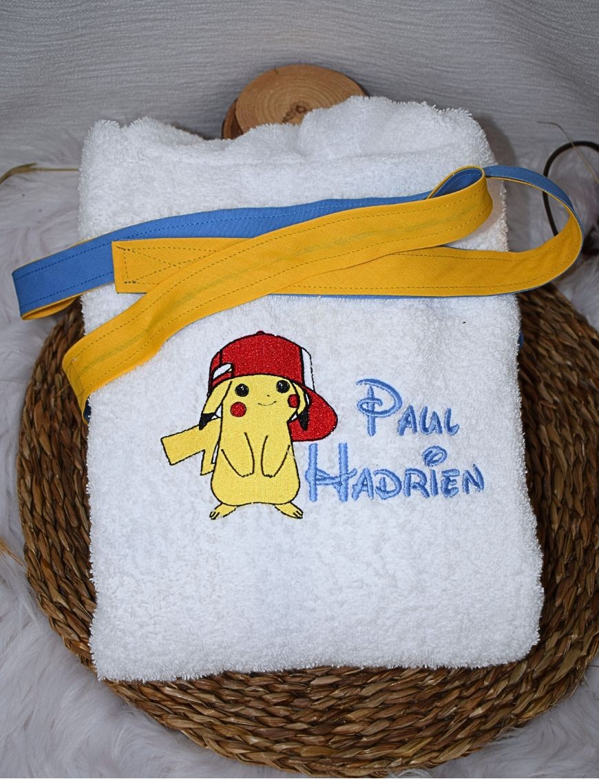 Peignoir de bain enfant personnalisé pikachu 8-10 ans