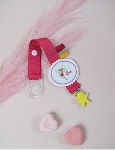 Un accessoire unique pour bébé, pratique et plein de style ! Ajoutez un prénom, des couleurs et des motifs adorables