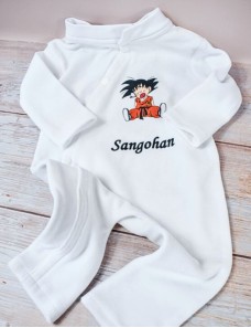 Un pyjama bébé personnalisé, parfait pour un sommeil paisible avec un adorable motif DRAGON BALL Z !