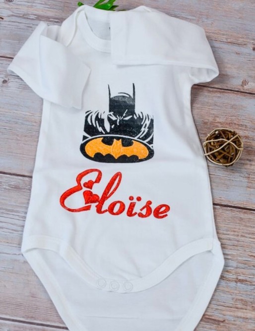 Body bébé personnalisé avec prénom et motif BATMAN Body bébé personnalisé avec prénom et motif BATMAN