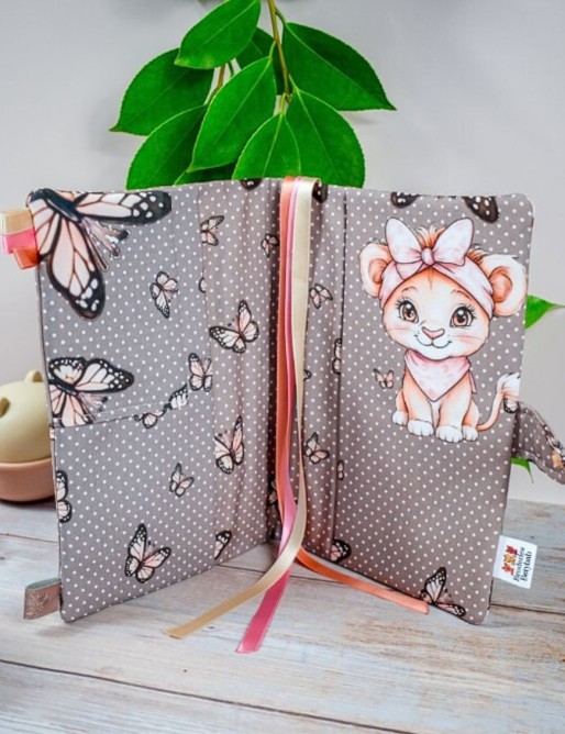 Protège carnet de santé bébé personnalisé – LIONNA Protège carnet de santé bébé personnalisé – LIONNA