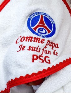 sortie de bain bébé en éponge douce personnalisée PSG