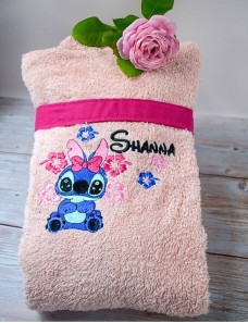 Peignoir bébé et enfant personnalisé avec prénom ou texte brodé.
