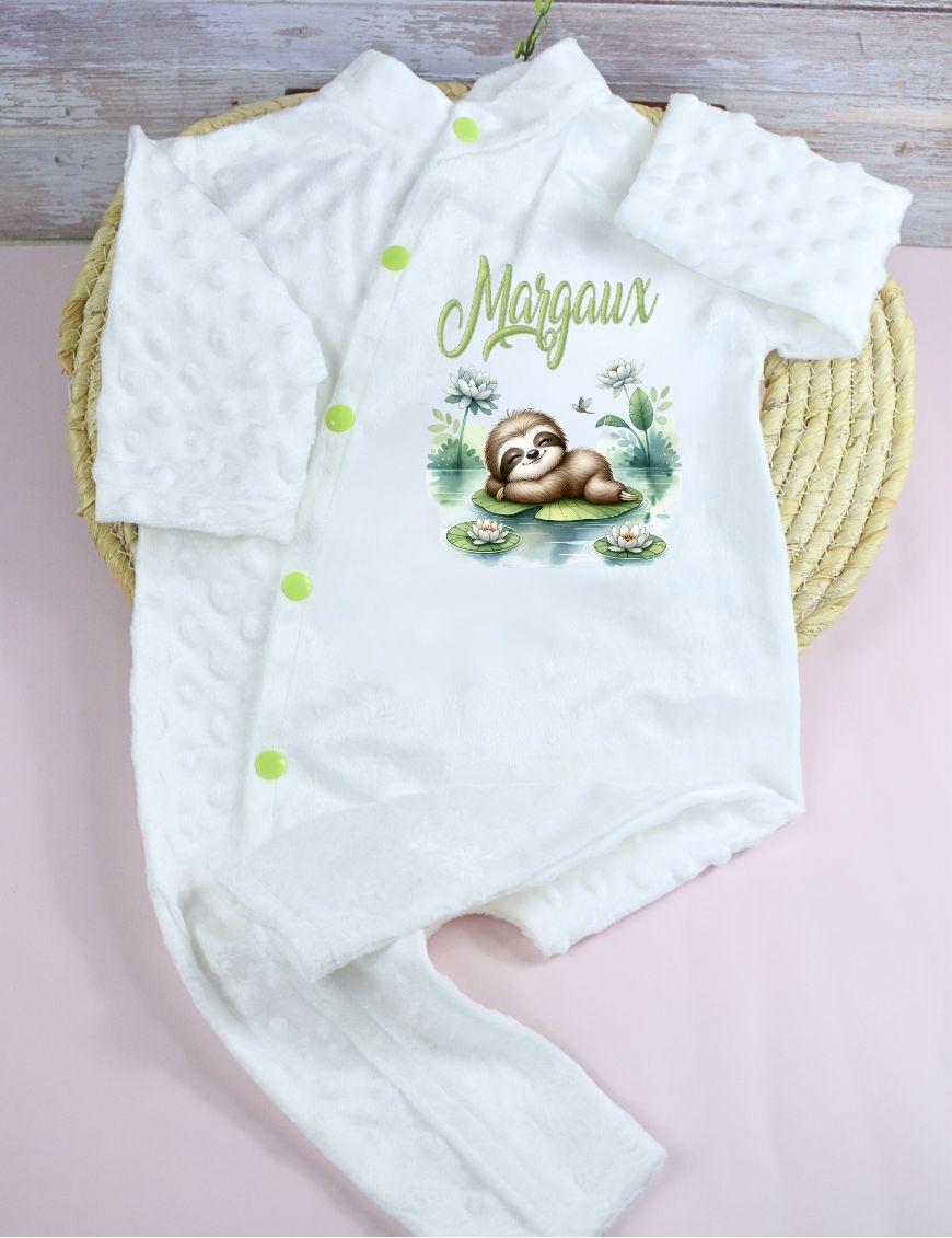 Un pyjama bébé personnalisé, parfait pour un sommeil paisible avec un adorable motif Tortue !