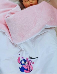 Couverture bébé personnalisée brodée avec prénom ou texte.