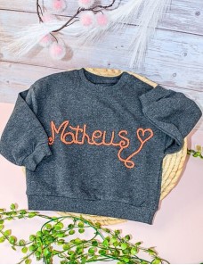 Sweat enfant personnalisé brodé au prénom – création artisanale Betybab