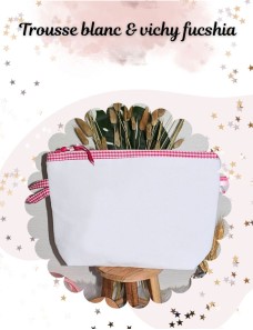 Trousse de toilette personnalisée avec prénom brodé