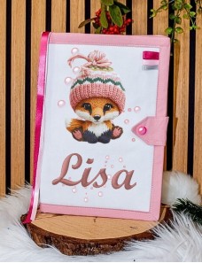 Offrez à votre tout-petit un protège carnet de santé personnalisé qui allie élégance et praticité