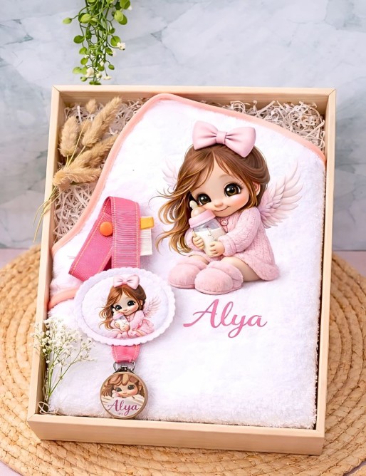 coffret bébé personnalisé en sublimation et prenom brodé