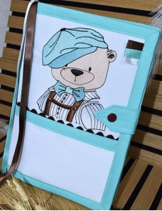 Protège carnet de santé à broder au point de croix TEDDY BEAR