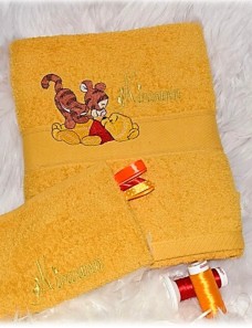 Serviette de douche ou de toilette OURSON ET TIGRENOU