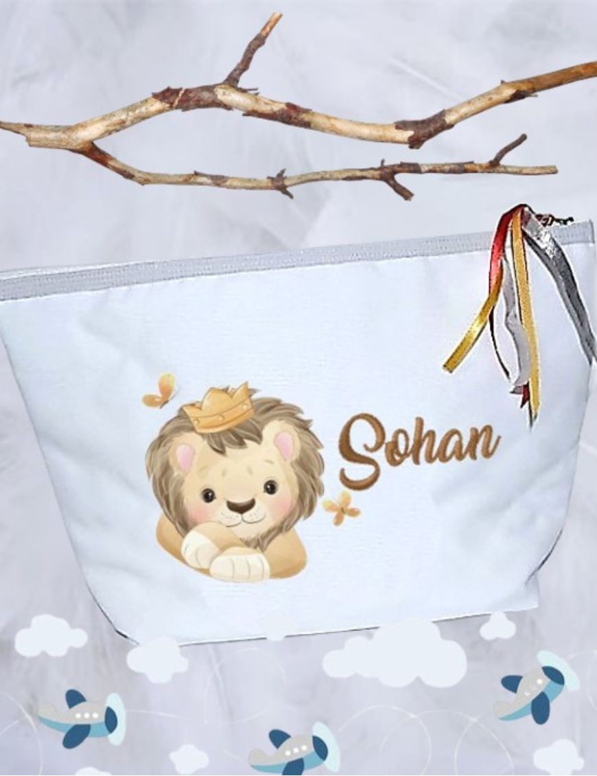 Trousse de toilette personnalisée LION COURONNE