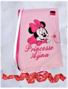 Protège carnet de santé personnalisé MINNIE