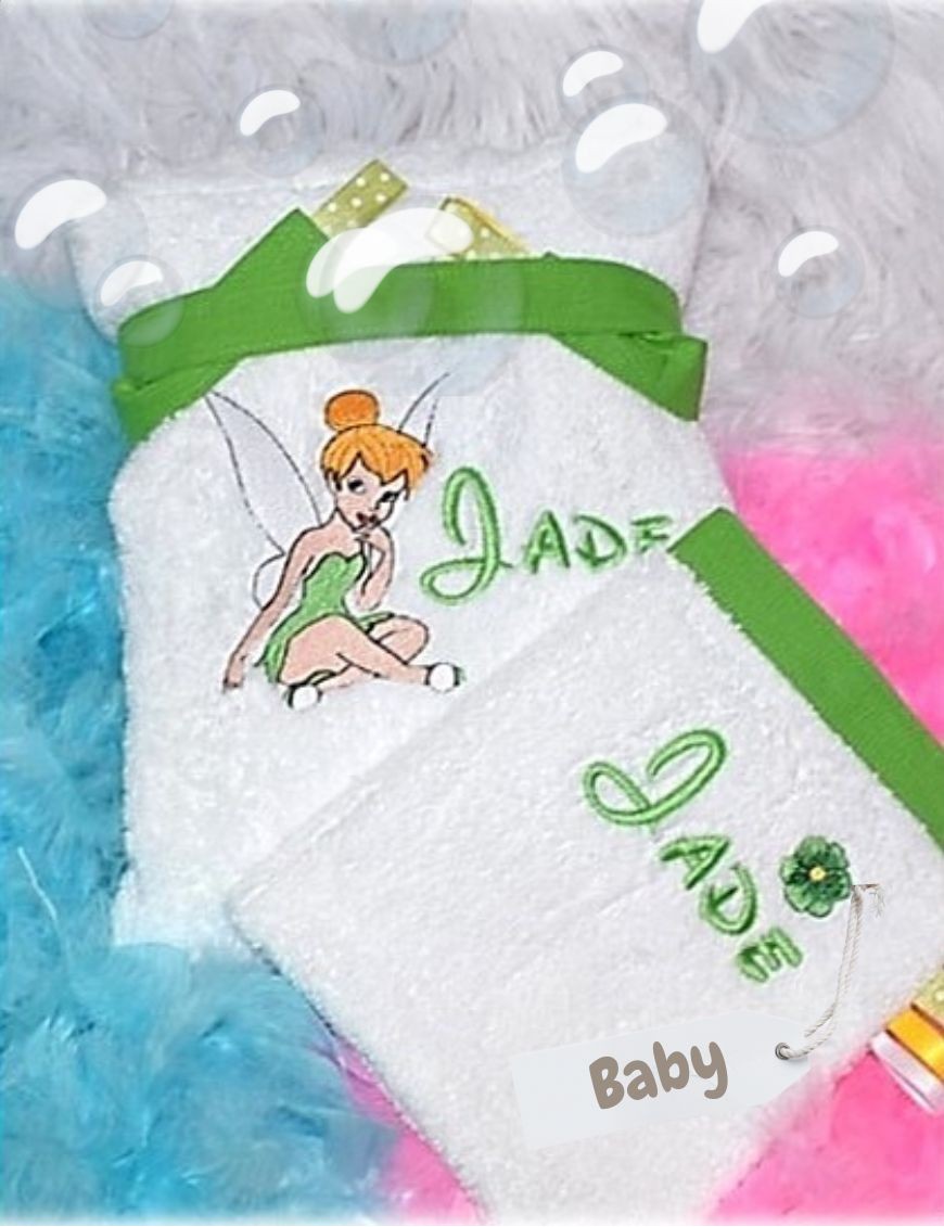 Peignoir avec capuche pour enfant personnalisé en broderie. Eponge 450 g/m² 100 % Coton.