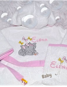 Peignoir avec capuche pour enfant personnalisé en broderie. Eponge 450 g/m² 100 % Coton.