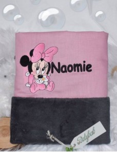 Couverture bébé personnalisée brodée avec prénom ou texte.