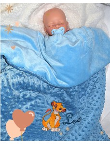 Couverture bébé personnalisée brodée avec prénom ou texte.