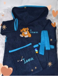 Peignoir bébé et enfant personnalisé avec prénom brodé.