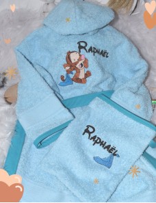 Peignoir bébé et enfant  personnalisé avec capuche et motif de votre choix.