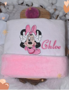 Couverture bébé personnalisée brodée avec prénom ou texte.