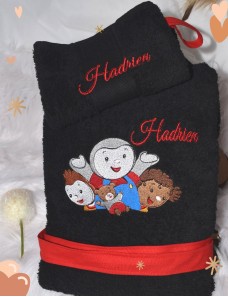 Peignoir bébé et enfant  personnalisé avec capuche et motif de votre choix.