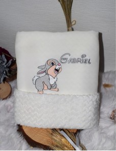 Couverture bébé personnalisée brodée avec prénom ou texte.