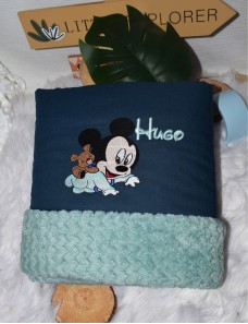 Couverture bébé personnalisée brodée avec prénom ou texte.