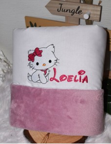 Couverture bébé personnalisée brodée avec prénom ou texte.