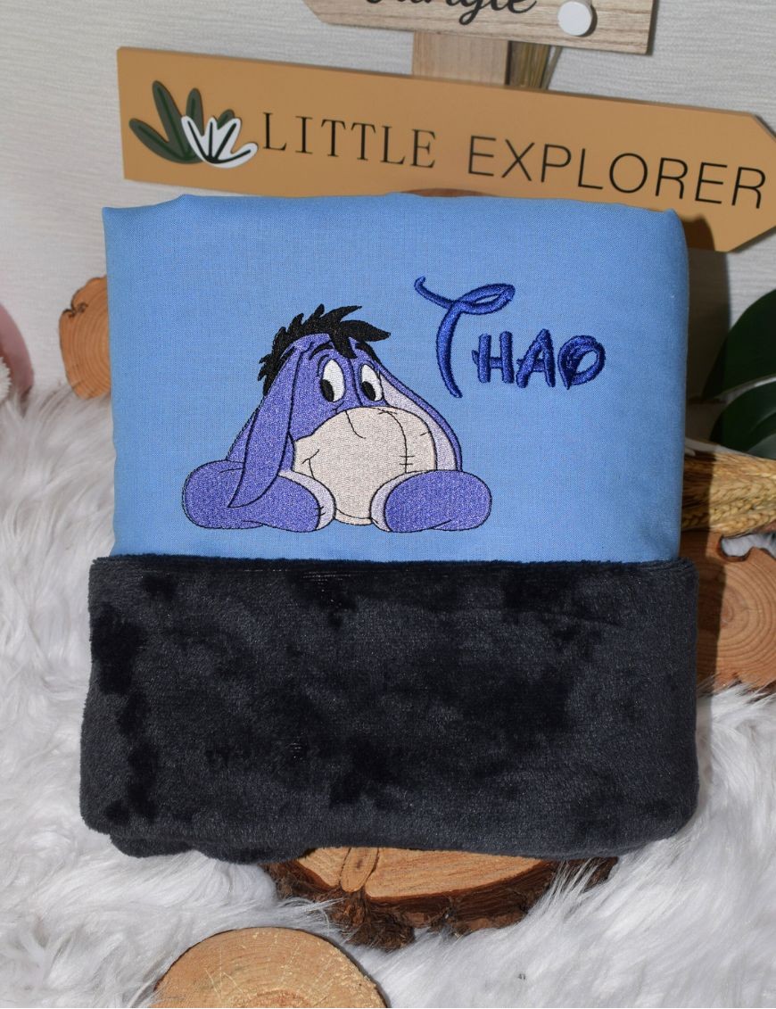 Couverture bébé personnalisée brodée avec prénom ou texte.