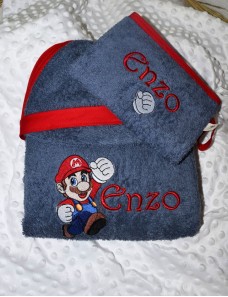 Peignoir de bain enfant personnalisé MARIO