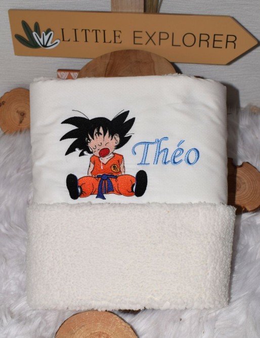 Couverture bébé personnalisée brodée avec prénom ou texte.