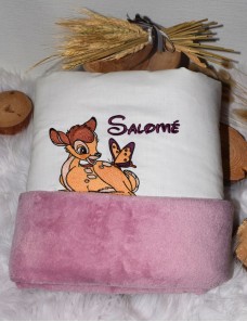 Couverture bébé personnalisée brodée avec prénom ou texte.