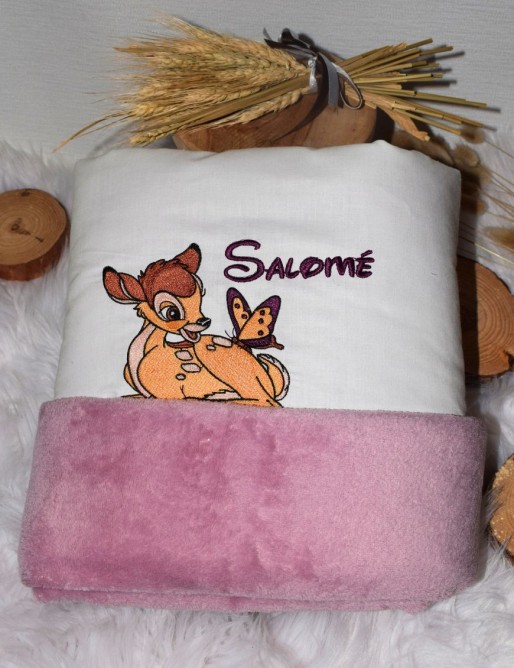 Couverture bébé personnalisée brodée avec prénom ou texte.