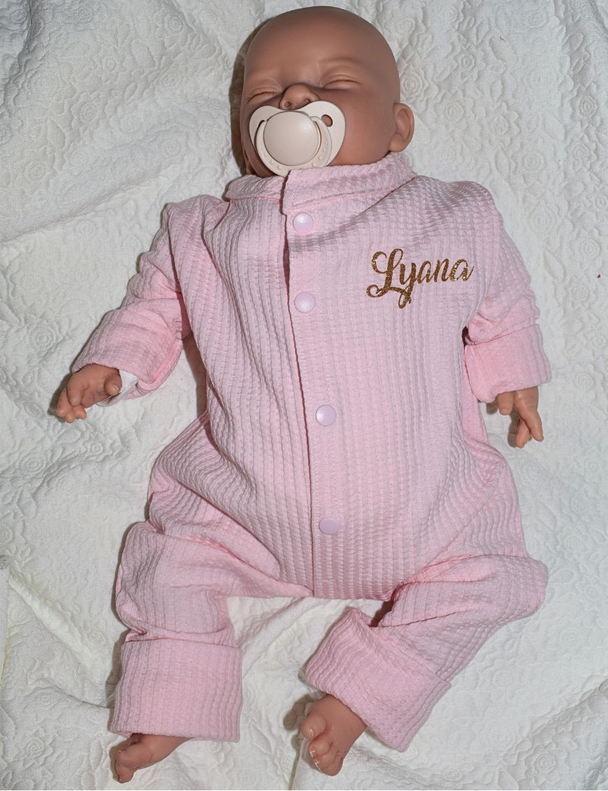 Pyjama et bonnet bébé personnalisé DAYNA