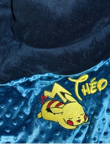 Couverture bébé personnalisée brodée avec prénom ou texte.