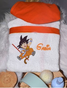 Peignoir bébé et enfant  personnalisé avec capuche et motif de votre choix.